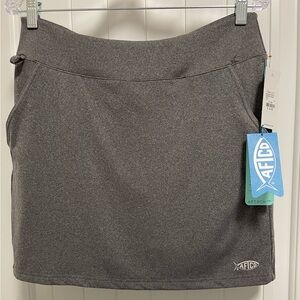 NWT Women’s Sz Medium AFTCO Fantail Skort w/pockets Comfort Cooling Stain-Resist